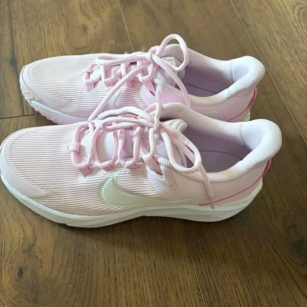 Nike Air Zoom Winflo 6 Pink White Running Shoes | Big Kids US 6.5Y